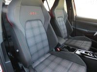 Gebraucht VW Golf VIII GTI 265 PS (194 kW) 2024 Kings red (rot) Limousine