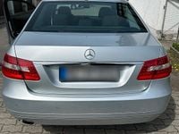 Używany Mercedes E250 204 KM (150 kW) 2010 Srebrny Sedan/Limuzyna