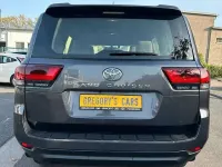 Neu Toyota Land Cruiser 302 PS (222 kW) 2026 Gunmetal grey SUV