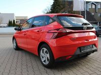 Gebraucht Hyundai i20 Trend 101 PS (74 kW) 2020 Rot Kleinwagen