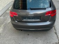 Gebraucht Audi A3 Sportback 102 PS (75 kW) 2010 Grau Kleinwagen