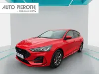 Gebraucht Ford Focus ST-Line 125 PS (91 kW) 2022 Rot Kleinwagen