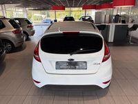 Gebraucht Ford Fiesta 82 PS (60 kW) 2009 Weiß Kleinwagen