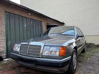 Gebraucht Mercedes E230 132 PS (97 kW) 1991 Grau Limousine