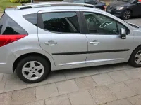 Gebraucht Peugeot 207 90 PS (66 kW) 2009 Silber Kombi