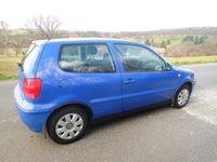 Gebraucht VW Polo 60 PS (44 kW) 2001 Blau Coupé