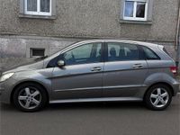 Gebraucht Mercedes B200 140 PS (102 kW) 2005 Grau Van / Kleinbus