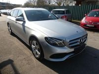 Gebraucht Mercedes E220 194 PS (142 kW) 2017 Silber Kombi