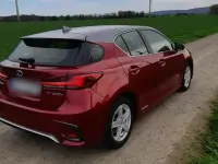 Second-hand Lexus CT200h 126 CP (92 kW) 2018 Roșu Berlinǎ
