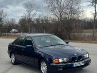 Gebraucht BMW 525 143 PS (105 kW) 1998 Blau Limousine