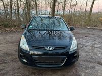 Gebraucht Hyundai i20 Classic 86 PS (63 kW) 2012 Schwarz Kleinwagen