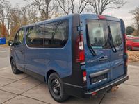 Gebraucht Renault Trafic Expression 140 PS (102 kW) 2015 Blau Van / Kleinbus