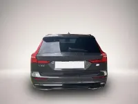 Gebraucht Volvo V60 Plus 455 PS (334 kW) 2023 Manufacturer Kombi