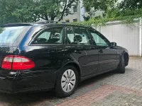 Gebraucht Mercedes E220 150 PS (110 kW) 2004 Schwarz Kombi
