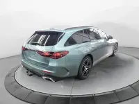 Gebraucht Mercedes E300 AMG 313 PS (230 kW) 2024 Grün Limousine