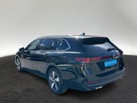 Gebraucht VW Passat 150 PS (110 kW) 2025 0e grenadillschwarz metallic Kombi