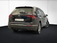Gebraucht VW Tiguan Allspace Life 150 PS (110 kW) 2023 Schwarz SUV