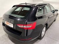 Gebraucht Skoda Superb Ambition 150 PS (110 kW) 2021 Cerna magic/black magic Kombi