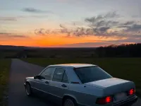 Gebraucht Mercedes 190 109 PS (80 kW) 1992 Silber Limousine