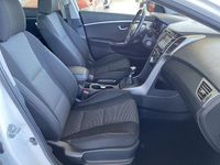 Gebraucht Hyundai i30 Edition 99 PS (72 kW) 2014 Creamy white Limousine