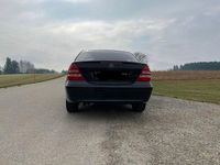 Gebraucht Mercedes C200 Classic 163 PS (119 kW) 2003 Schwarz Limousine