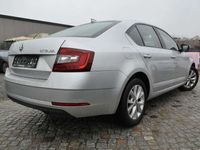 gebraucht Skoda Octavia Lim. Ambition/TEMPOMAT/KLIMA/START-STOPP