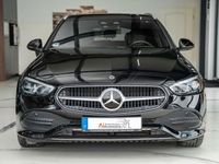 Gebraucht Mercedes C220 197 PS (144 kW) 2023 Ung. schwarz  unilack Kombi