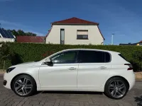 Gebraucht Peugeot 308 Allure 131 PS (96 kW) 2014 Weiß Limousine