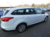 Gebraucht Ford Focus Business Edition 95 PS (69 kW) 2015 Weiß Kombi