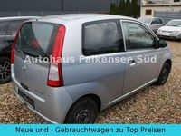 Gebraucht Daihatsu Cuore 58 PS (42 kW) 2003 Silber Kleinwagen