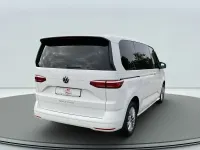 Gebraucht VW Multivan Basis 150 PS (110 kW) 2024 Candy weiss Van / Kleinbus