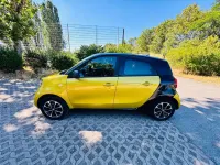 Gebraucht Smart ForFour Passion 90 PS (66 kW) 2016 Gelb Kleinwagen