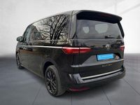 Gebraucht VW Multivan Style 150 PS (110 kW) 2024 Schwarz Van