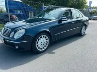 Gebraucht Mercedes E500 Elegance 326 PS (239 kW) 2004 Blau Limousine