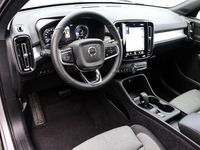 Gebraucht Volvo XC40 Core 211 PS (155 kW) 2023 Silber SUV