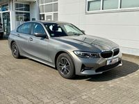 Gebraucht BMW 318 Advantage 156 PS (114 kW) 2022 Oxidgrau ii Limousine