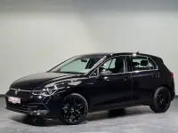 Gebraucht VW Golf VIII Style 131 PS (96 kW) 2023 Schwarz, deep black perleffekt Limousine
