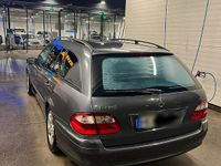 Gebraucht Mercedes E280 200 PS (147 kW) 2005 Grau Kombi
