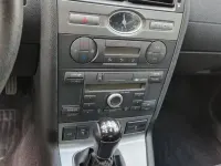 Gebraucht Ford Mondeo Ambiente 110 PS (80 kW) 2005 Silber Limousine