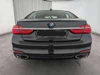 Gebraucht BMW 740 iPerformance 326 PS (239 kW) 2017 Schwarz Limousine