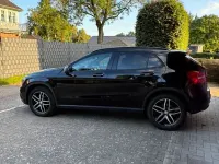 Gebraucht Mercedes GLA220 177 PS (130 kW) 2016 Schwarz SUV