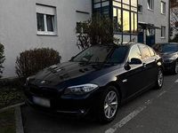 Gebraucht BMW 530 258 PS (189 kW) 2011 Blau Limousine