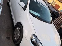 Gebraucht VW Golf VI 105 PS (77 kW) 2010 Weiß Kleinwagen