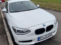 Gebraucht BMW 116 136 PS (100 kW) 2011 Weiß Kleinwagen