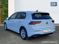 Gebraucht VW Golf VIII Life 150 PS (110 kW) 2025 Weiß Limousine