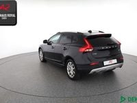 Gebraucht Volvo V40 CC Plus 190 PS (139 kW) 2017 Onyx black Kombi