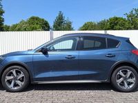 Gebraucht Ford Focus Active 150 PS (110 kW) 2021 Chromablau metallic Limousine