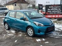 Gebraucht Toyota Yaris Club 101 PS (74 kW) 2012 Blau Kleinwagen