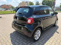 Gebraucht Smart ForFour Basis 71 PS (52 kW) 2016 Schwarz Kleinwagen