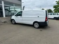 Gebraucht Mercedes Vito 163 PS (119 kW) 2024 Arktikweiß Van